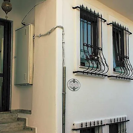 Tenes Hotel 3*