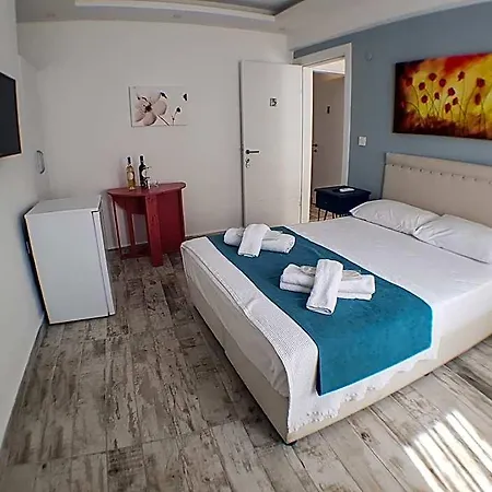 Tenes Hotel