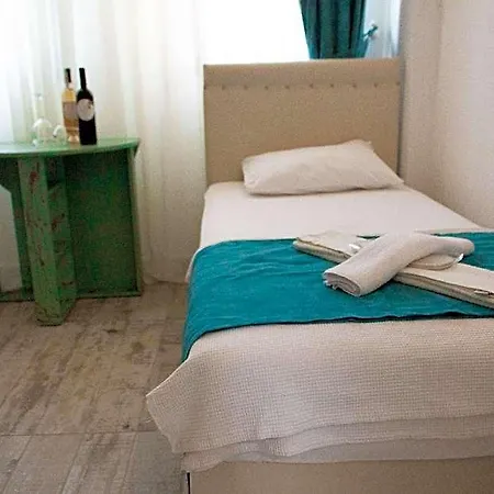 Tenes Hotel