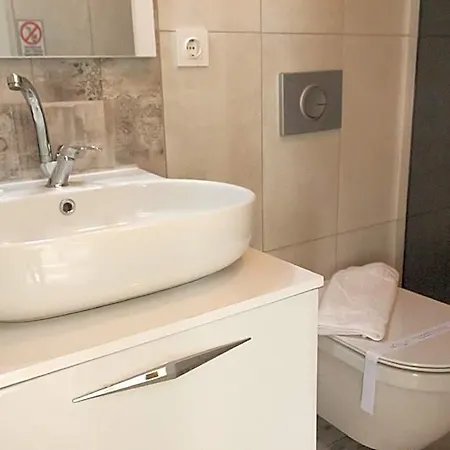 Hotel Tenes 3*